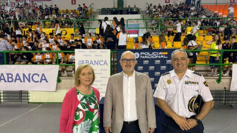 Exhibici&oacute;n de Polic&iacute;a Nacional a escolares