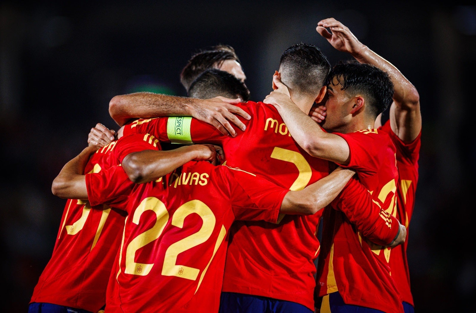 España gana confianza antes de la Eurocopa al remontar a Irlanda del Norte con cinco tantos España gana confianza antes de la Eurocopa al remontar a Irlanda del Norte con cinco tantos