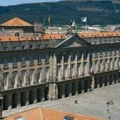 La Xunta Local de Goberno de Santiago aprueba el proyecto de ordenanza que regulará las viviendas turísticas y que irá al próximo pleno
