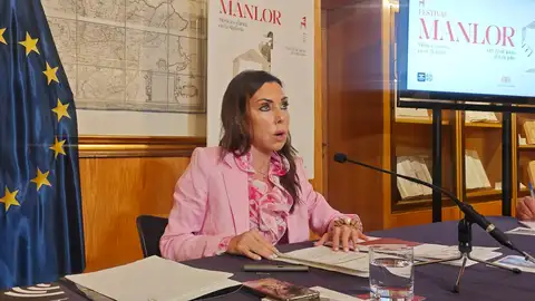 La presidenta de las Cortes, Marta Fernández, durante la presentación del Festival Manlor La presidenta de las Cortes, Marta Fernández, durante la presentación del Festival Manlor