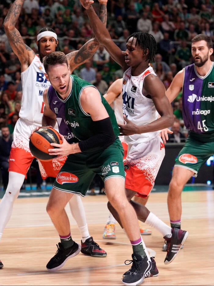 Kalinoski, renovado por Unicaja hasta 2027 Kalinoski, renovado por Unicaja hasta 2027