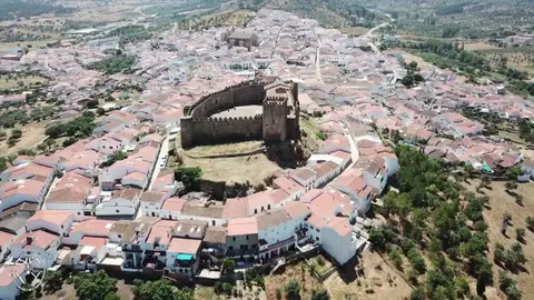 "Segura para comérsela" llegará a seis restaurantes que ofrecerán 12 tapas a base de vacuno o cerdo en Segura de León "Segura para comérsela" llegará a seis restaurantes que ofrecerán 12 tapas a base de vacuno o cerdo en Segura de León