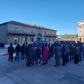 Desalojadas sin incidencias las personas que se encontraban encerradas en el rectorado de la USC en una protesta pro Palestina Desalojadas sin incidencias las personas que se encontraban encerradas en el rectorado de la USC en una protesta pro Palestina