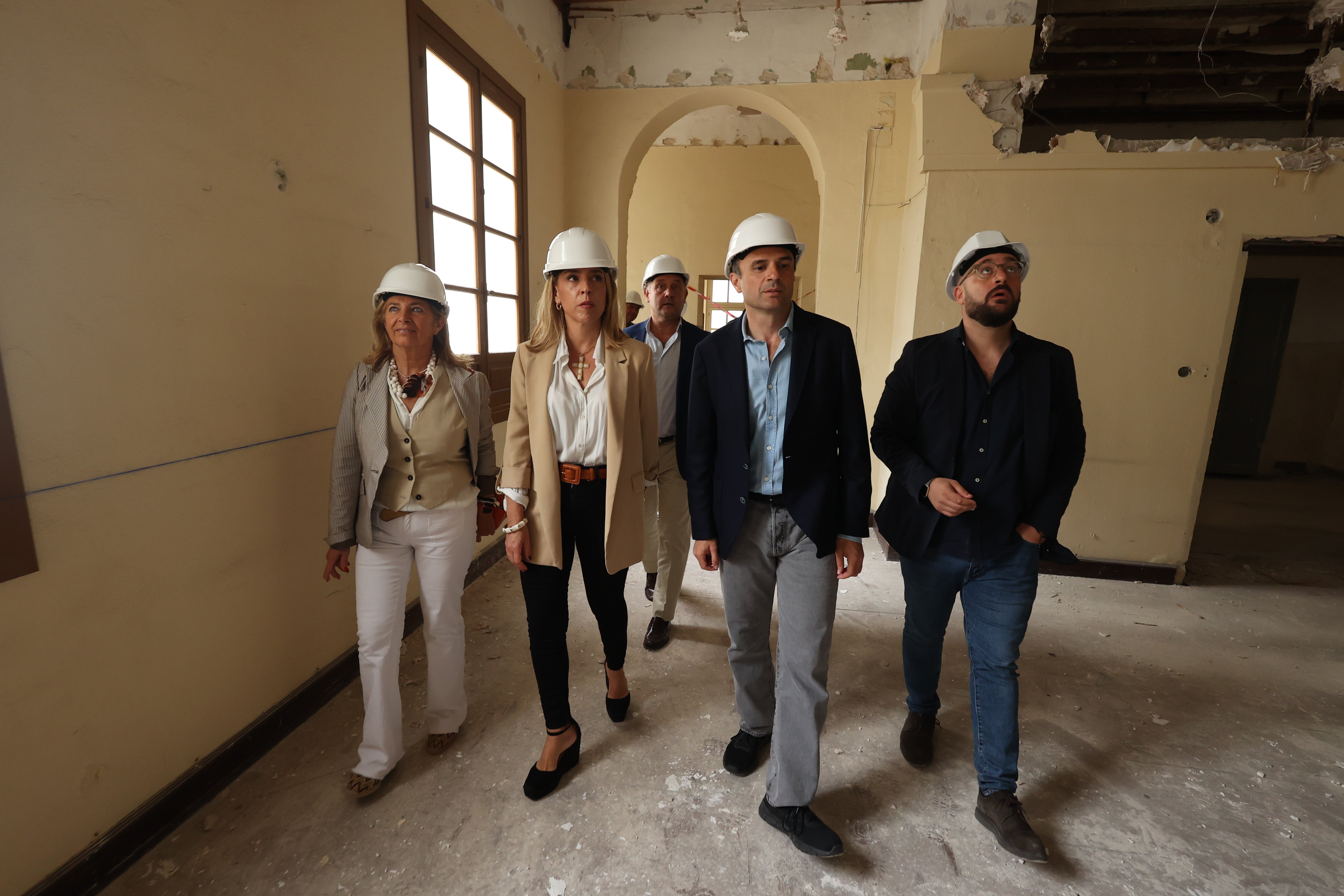 La Escuela de Hostelería de Cádiz se 'mudará' al antiguo Instituto del Rosario La Escuela de Hostelería de Cádiz se 'mudará' al antiguo Instituto del Rosario