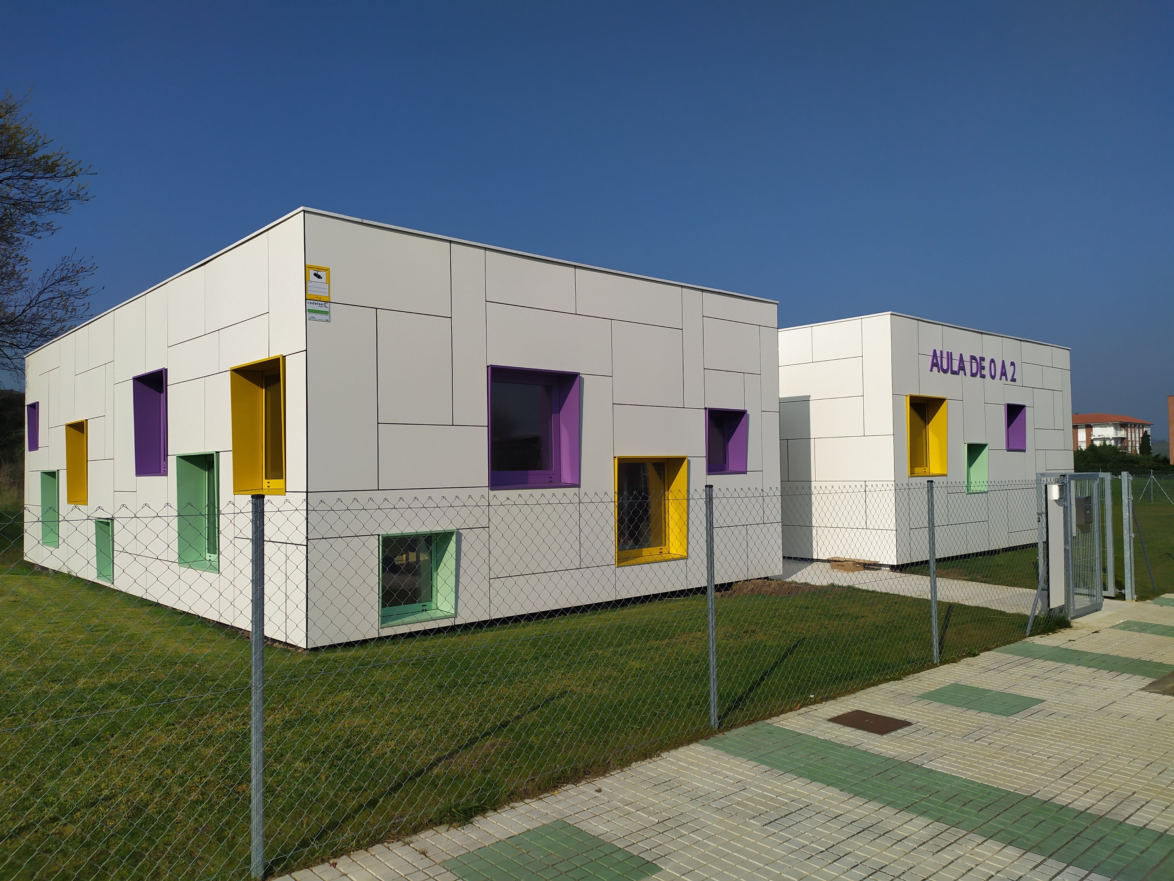 Las aulas de un año contarán con un maestro y un técnico a tiempo completo en Cantabria Las aulas de un año contarán con un maestro y un técnico a tiempo completo en Cantabria