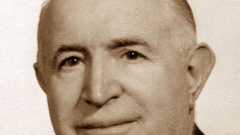 Dr. Jos&eacute; P&eacute;rez Llorca