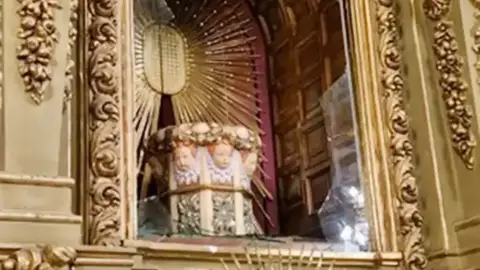 Hornacina asaltada en la Ermita de Las Virtudes Hornacina asaltada en la Ermita de Las Virtudes