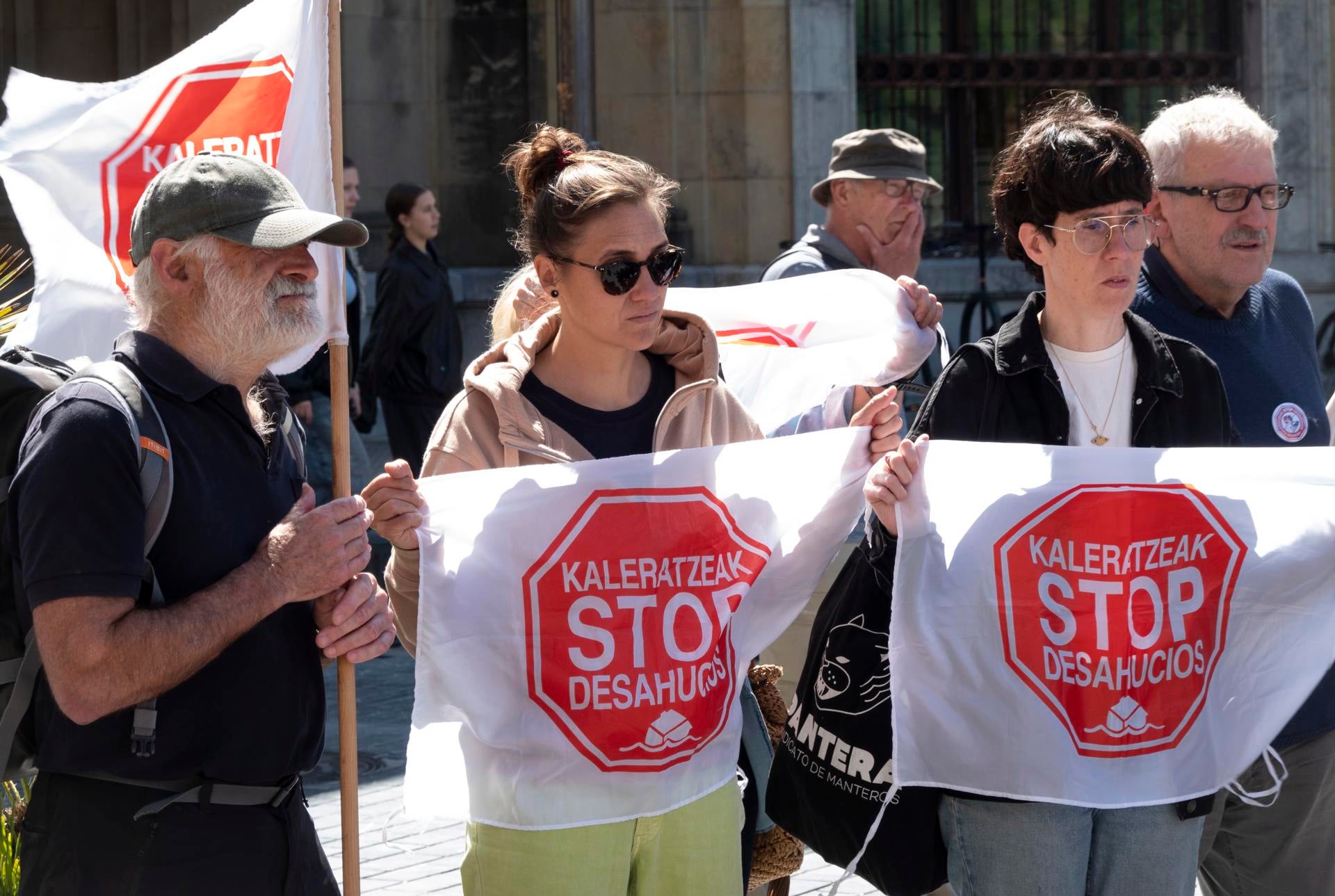 El Congreso aprueba por unanimidad suspender los desahucios a deudores vulnerables hasta 2028 El Congreso aprueba por unanimidad suspender los desahucios a deudores vulnerables hasta 2028