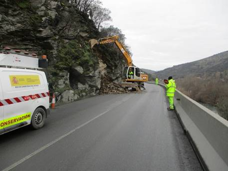 Transportes licita un contrato de mantemento das estradas da provincia de Ourense por máis de 13 M€ Transportes licita un contrato de mantemento das estradas da provincia de Ourense por máis de 13 M€