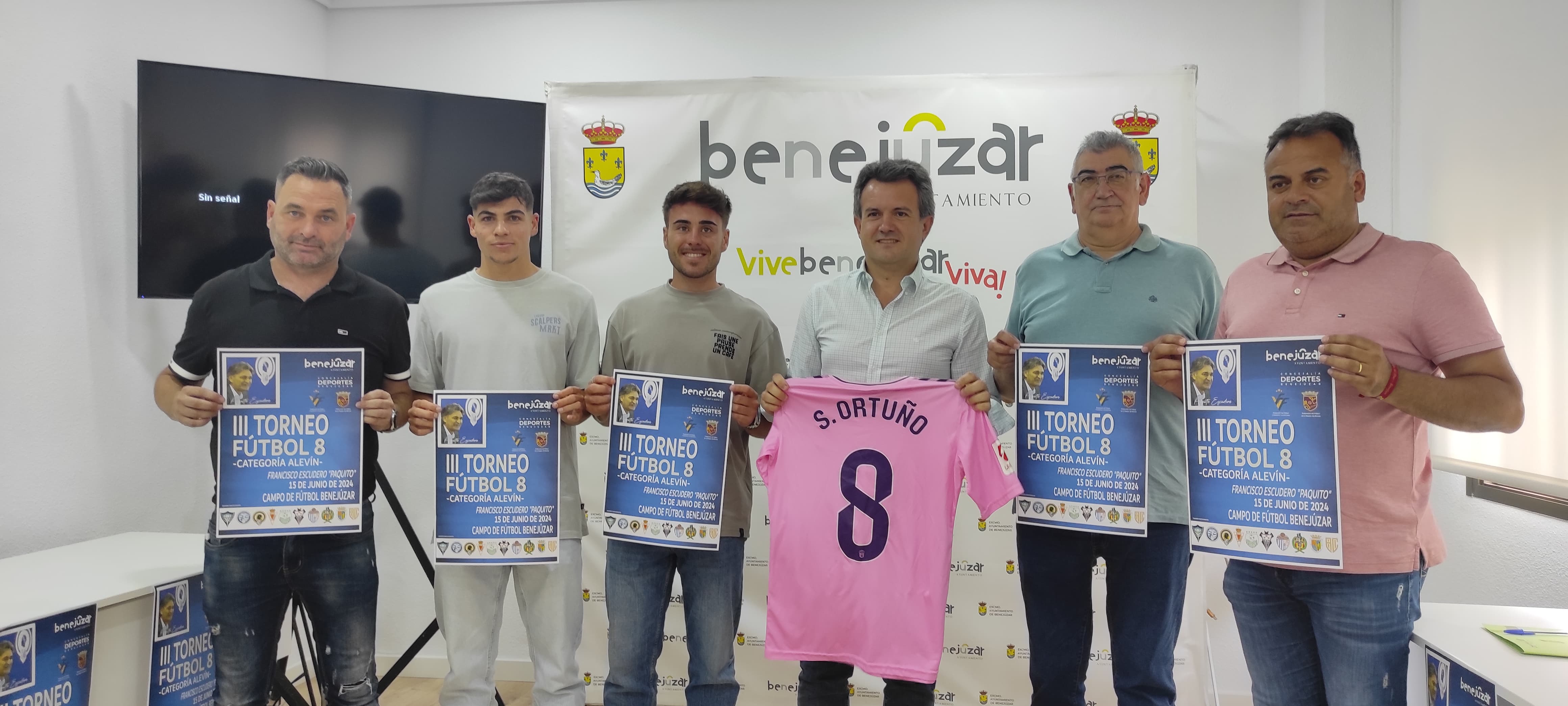 Benejúzar acoge este sábado la III edición del torneo de fútbol 8 en homenaje al jugador Francisco Escudero ‘Paquito’ Benejúzar acoge este sábado la III edición del torneo de fútbol 8 en homenaje al jugador Francisco Escudero ‘Paquito’