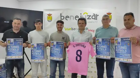 Benejúzar acoge el sábado la III edición del torneo de fútbol 8 en homenaje al jugador Francisco Escudero ‘Paquito’ Benejúzar acoge el sábado la III edición del torneo de fútbol 8 en homenaje al jugador Francisco Escudero ‘Paquito’