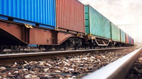 Los trenes de mercanc&iacute;as comenzar&aacute;n a operar en octubre