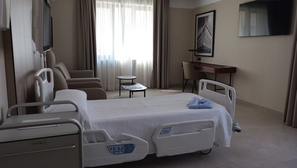 Las habitaciones están dotadas con las últimas tecnologías para favorecer la comodidad durante la estancia