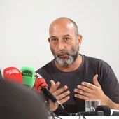 gUILLEM aUBÓ, PORTAVEU DE LA PLATAFORMA AFECTATS PER LA FUNCIÓ PÚBLICA, EN UNA RODA DE PREMSA gUILLEM aUBÓ, PORTAVEU DE LA PLATAFORMA AFECTATS PER LA FUNCIÓ PÚBLICA, EN UNA RODA DE PREMSA