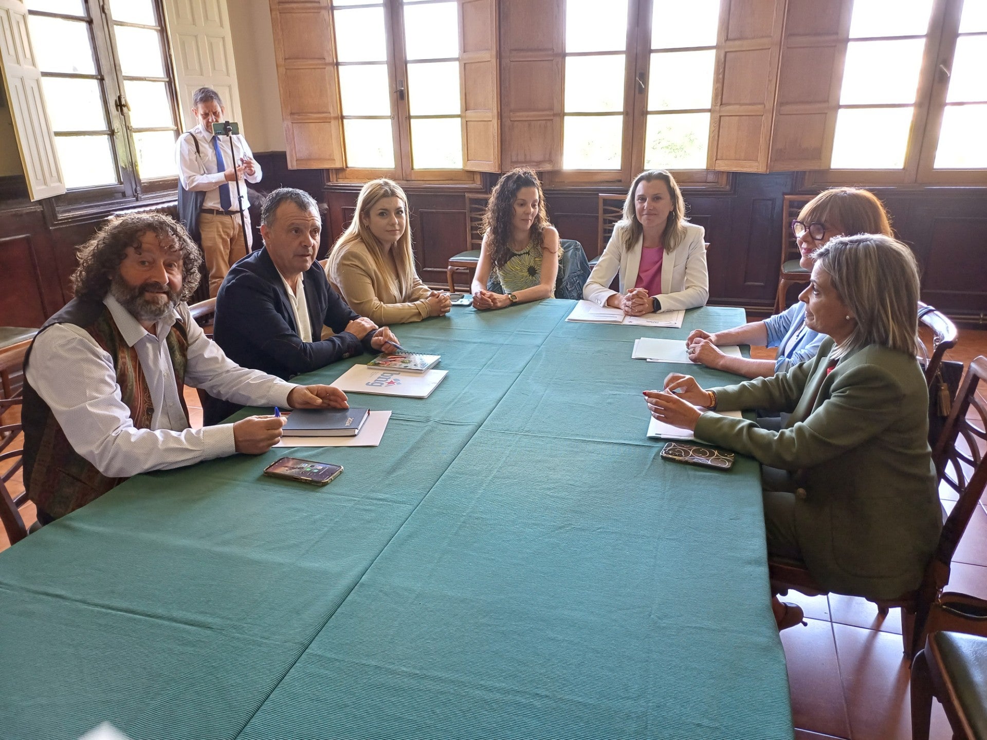 Nova reunión o próximo xoves para explorar a posibilidade dunha moción de censura en Ourense Nova reunión o próximo xoves para explorar a posibilidade dunha moción de censura en Ourense