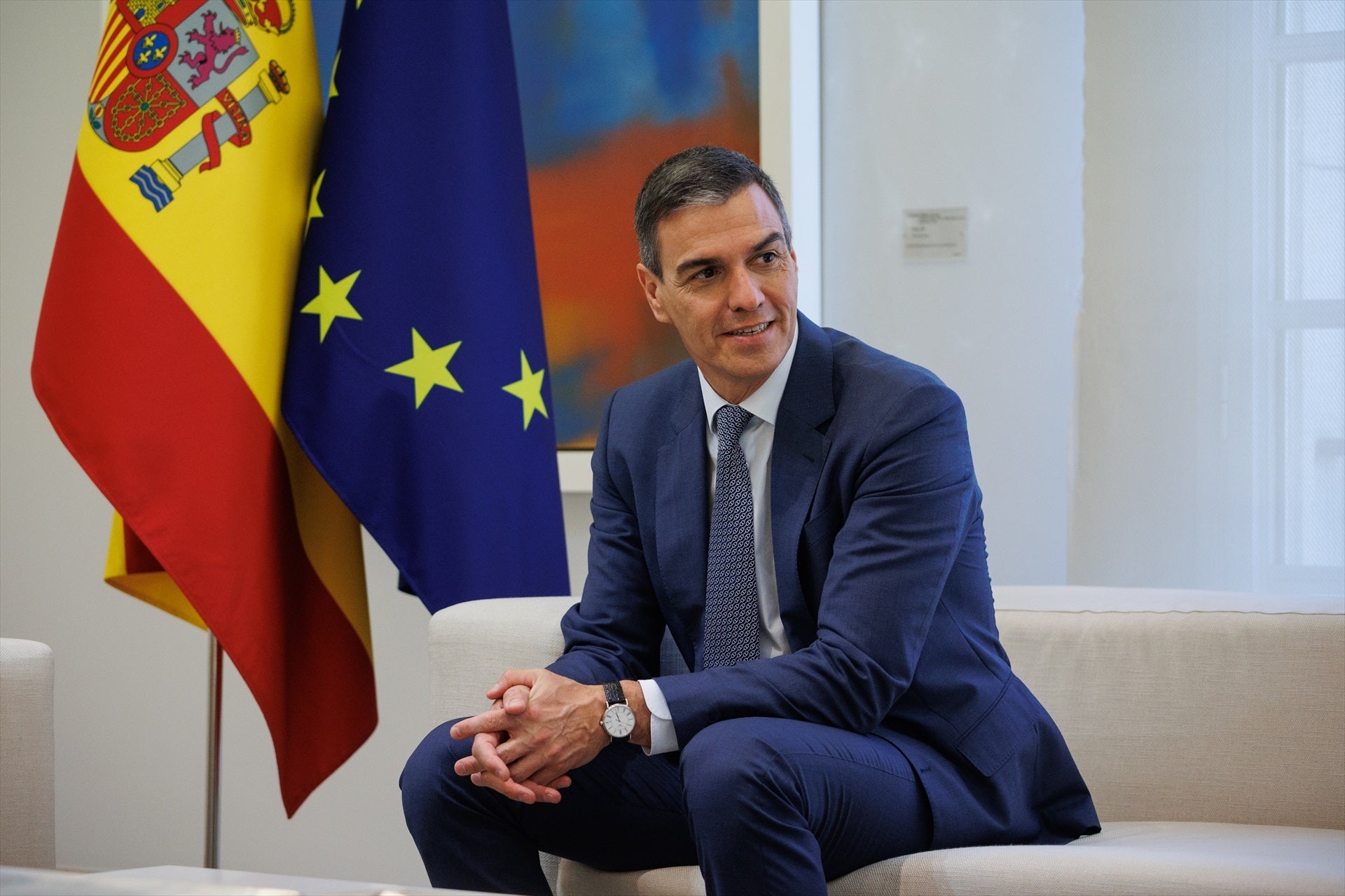 Sánchez viaja a Suiza donde coincidirá con Milei por primera vez desde el inicio de la crisis diplomática Sánchez viaja a Suiza donde coincidirá con Milei por primera vez desde el inicio de la crisis diplomática
