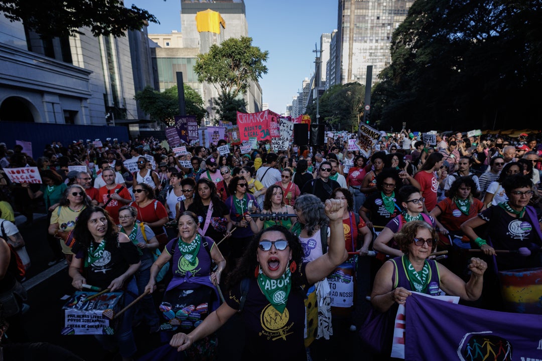 Protestas en Brasil por una ley que equipara el aborto con el homicidio, incluso en casos de violación Protestas en Brasil por una ley que equipara el aborto con el homicidio, incluso en casos de violación