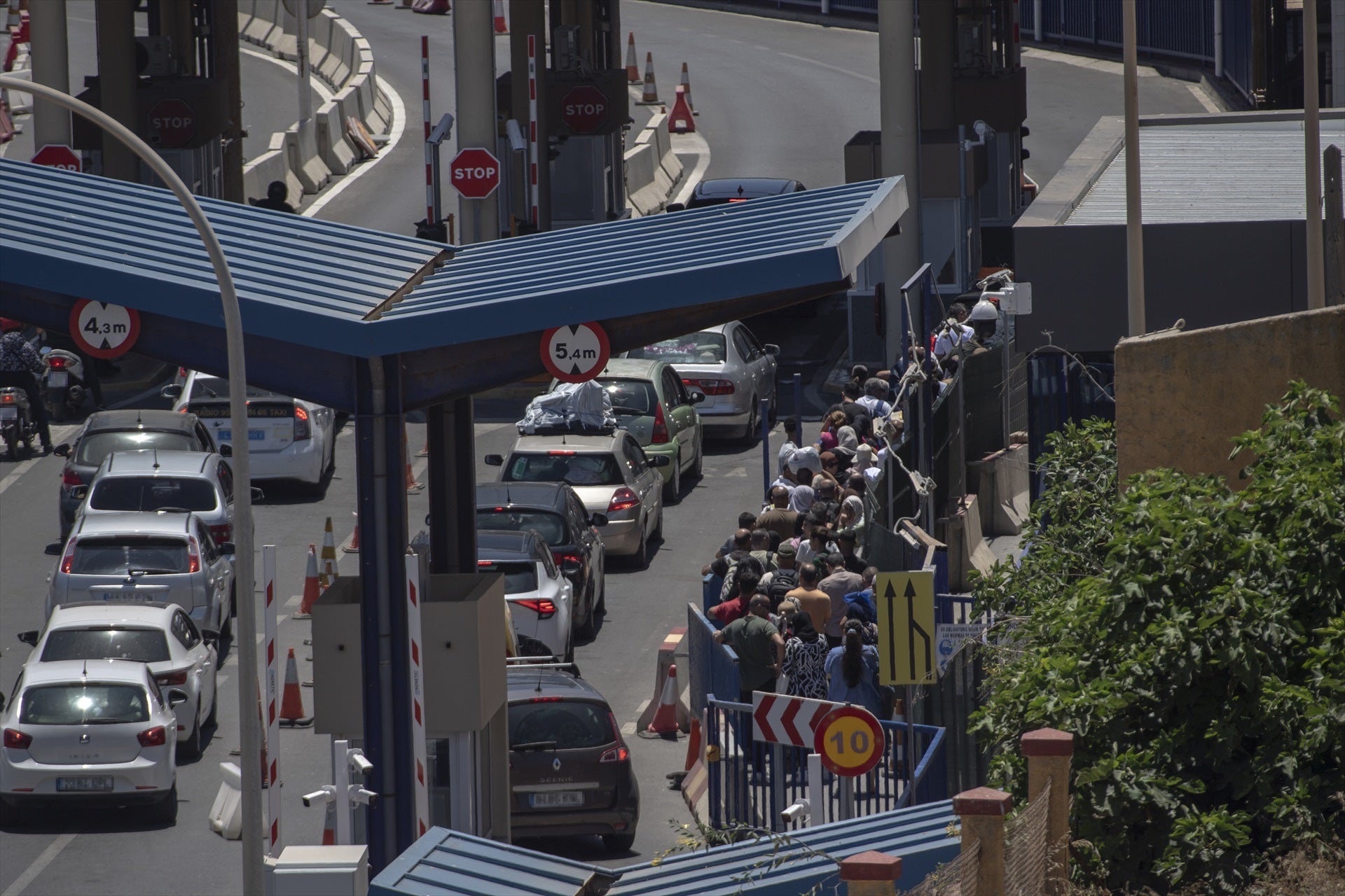 Cerca de 50.000 personas en los dos primeros días del Paso del Estrecho, un 91% más que en 2023 Cerca de 50.000 personas en los dos primeros días del Paso del Estrecho, un 91% más que en 2023