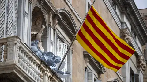 Imagen de archivo de la fachada del Palau de la Generalitat. Imagen de archivo de la fachada del Palau de la Generalitat.