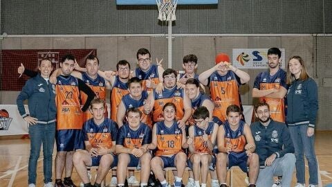 Equipo de EDI del Vila-real b&agrave;squet Club. 