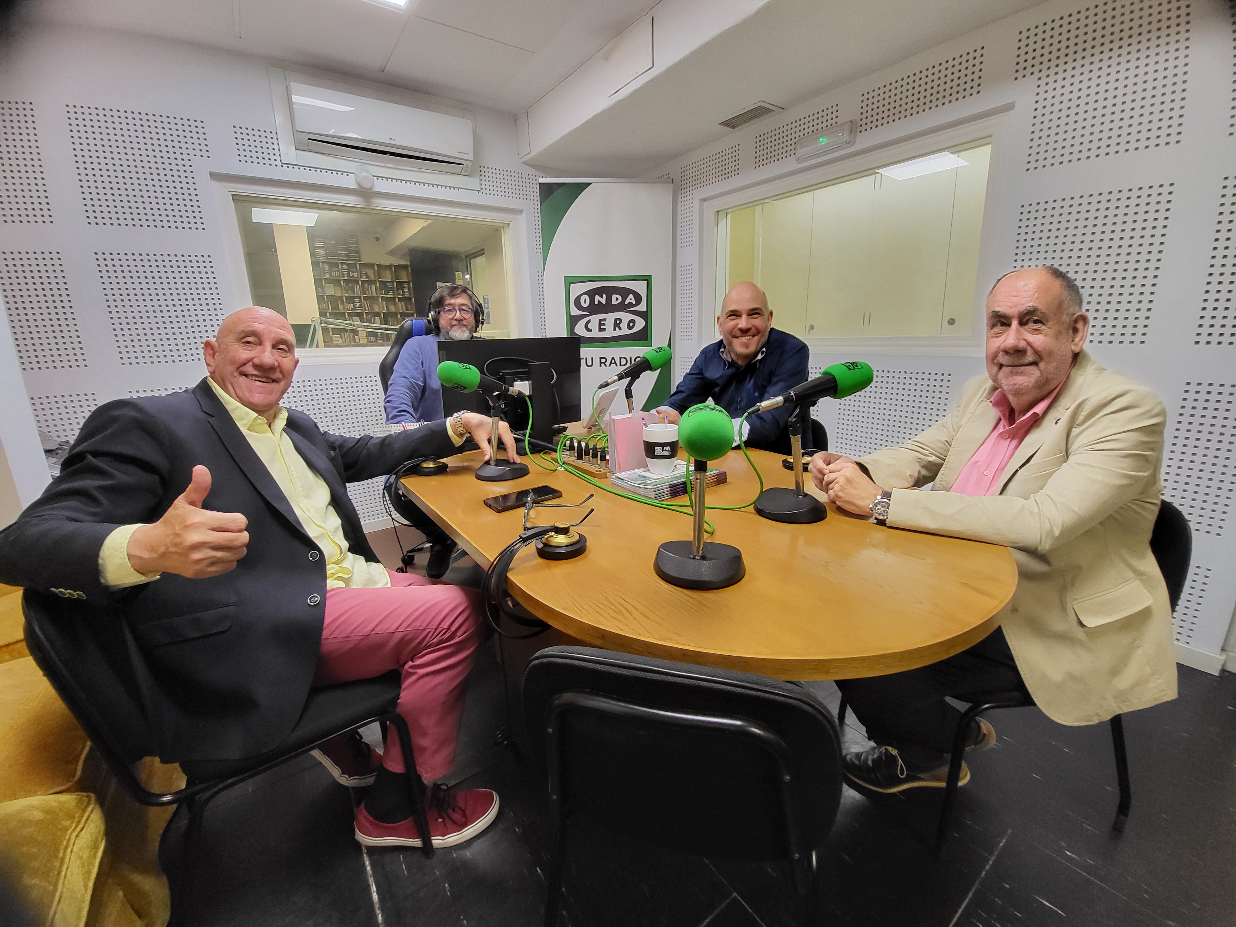 A actualidade na tertulia de 'Locos por Incordiar' A actualidade na tertulia de 'Locos por Incordiar'