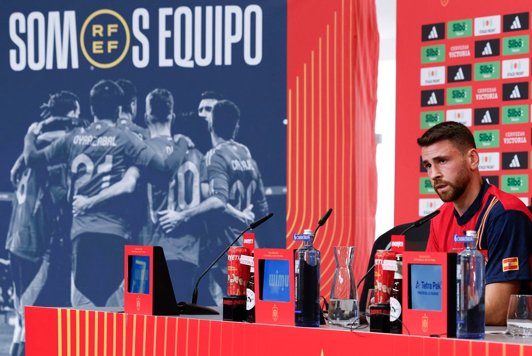 Unai Simón: "No siempre vas a ganar la posesión, se trata de ganar los partidos" Unai Simón: "No siempre vas a ganar la posesión, se trata de ganar los partidos"
