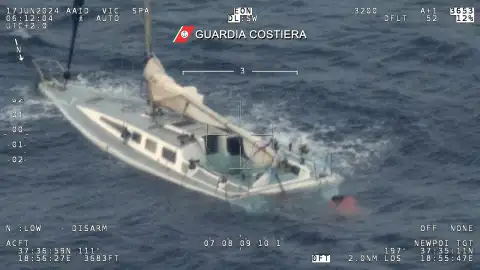 Jornada trágica en las costas italianas: dos naufragios dejan once migrantes muertos y decenas de desaparecidos Jornada trágica en las costas italianas: dos naufragios dejan once migrantes muertos y decenas de desaparecidos