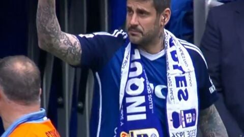 16-6 Melendi cant&oacute; en la previa de la idea del playoff