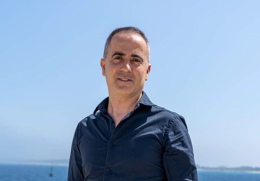 José Manuel Alcaraz: “Cualquier persona con dos dedos de frente no puede apoyar a una persona como Llorenç Córdoba, que está fuera de sus casillas” José Manuel Alcaraz: “Cualquier persona con dos dedos de frente no puede apoyar a una persona como Llorenç Córdoba, que está fuera de sus casillas”