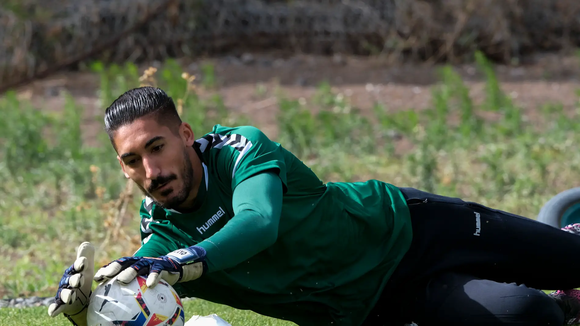 Alvaro Valles entrenando con su equipo, la Unión Deportiva Las Palmas Alvaro Valles entrenando con su equipo, la Unión Deportiva Las Palmas