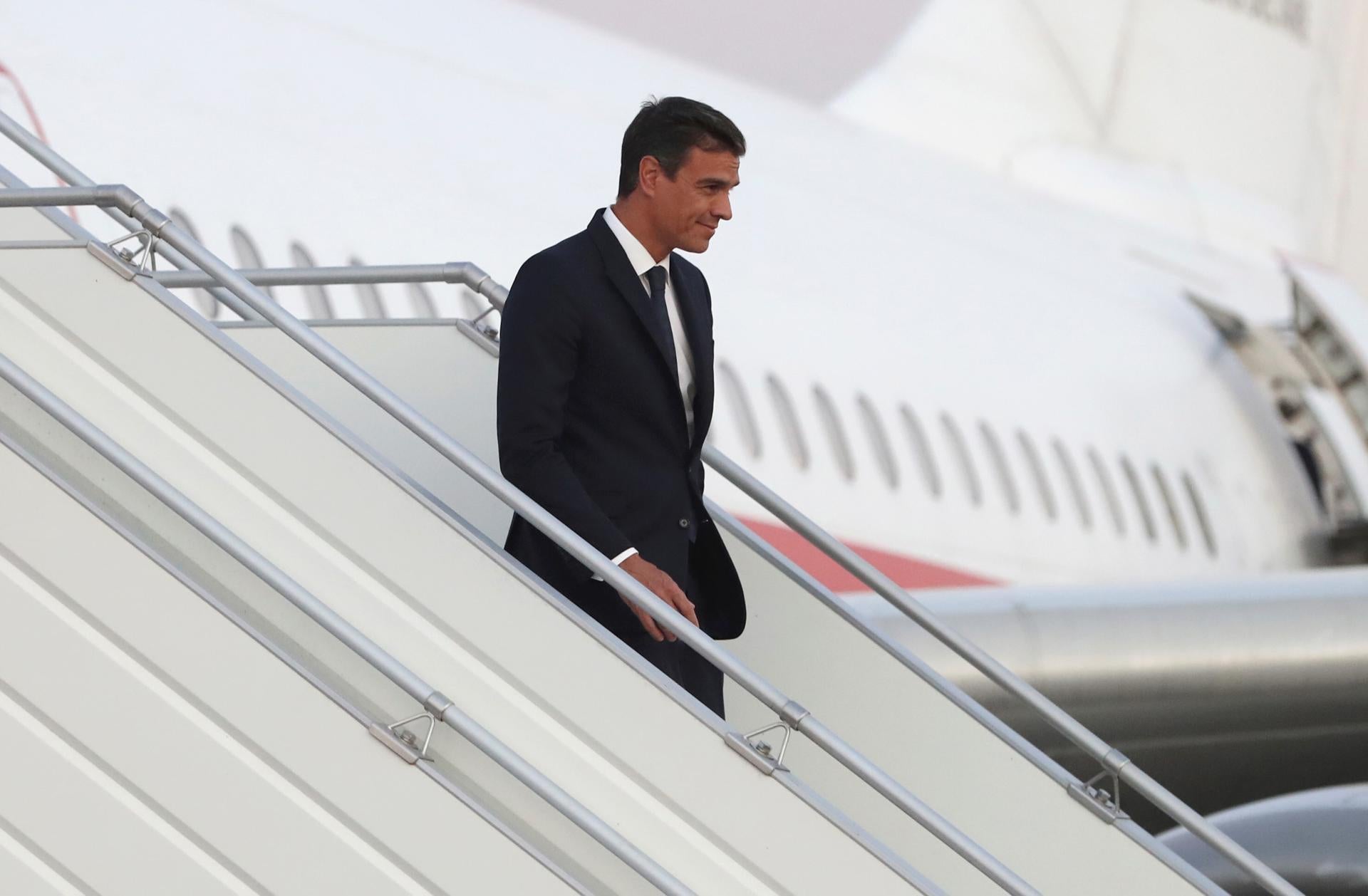 Pedro Sánchez, obligado a retrasar su regreso a España desde Bruselas por una avería del Falcon Pedro Sánchez, obligado a retrasar su regreso a España desde Bruselas por una avería del Falcon