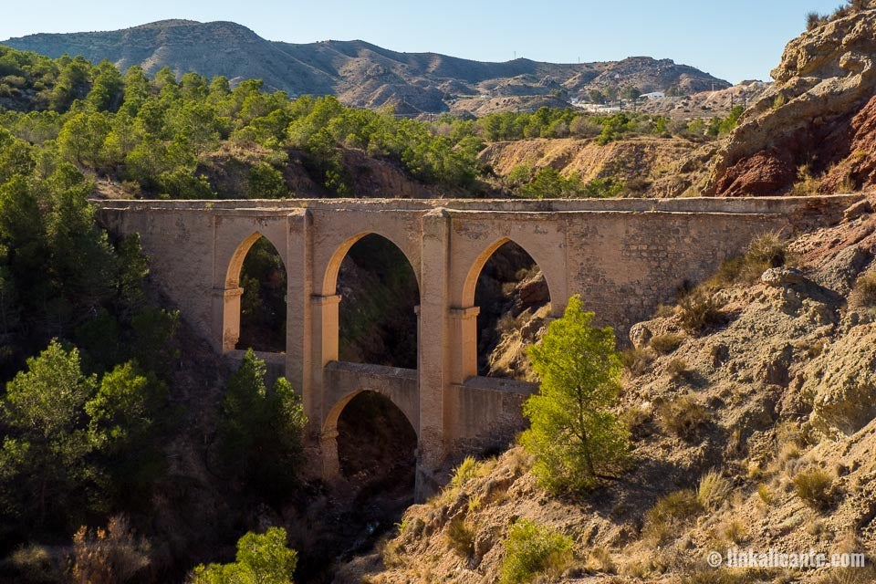 El Puente de los Cinco Ojos de Aspe: una obra hidráulica del siglo XVIII con mucho arte El Puente de los Cinco Ojos de Aspe: una obra hidráulica del siglo XVIII con mucho arte