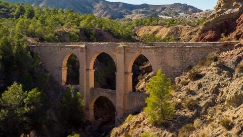 Puente de los Cinco Ojos 