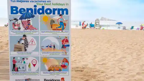 Benidorm activa una campaña para que los propios turistas sepan cómo mejorar su seguridad Benidorm activa una campaña para que los propios turistas sepan cómo mejorar su seguridad