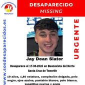 Cartel de la organización SOS Desaparecidos con la imagen de un joven británico desaparecido en Tenerife 