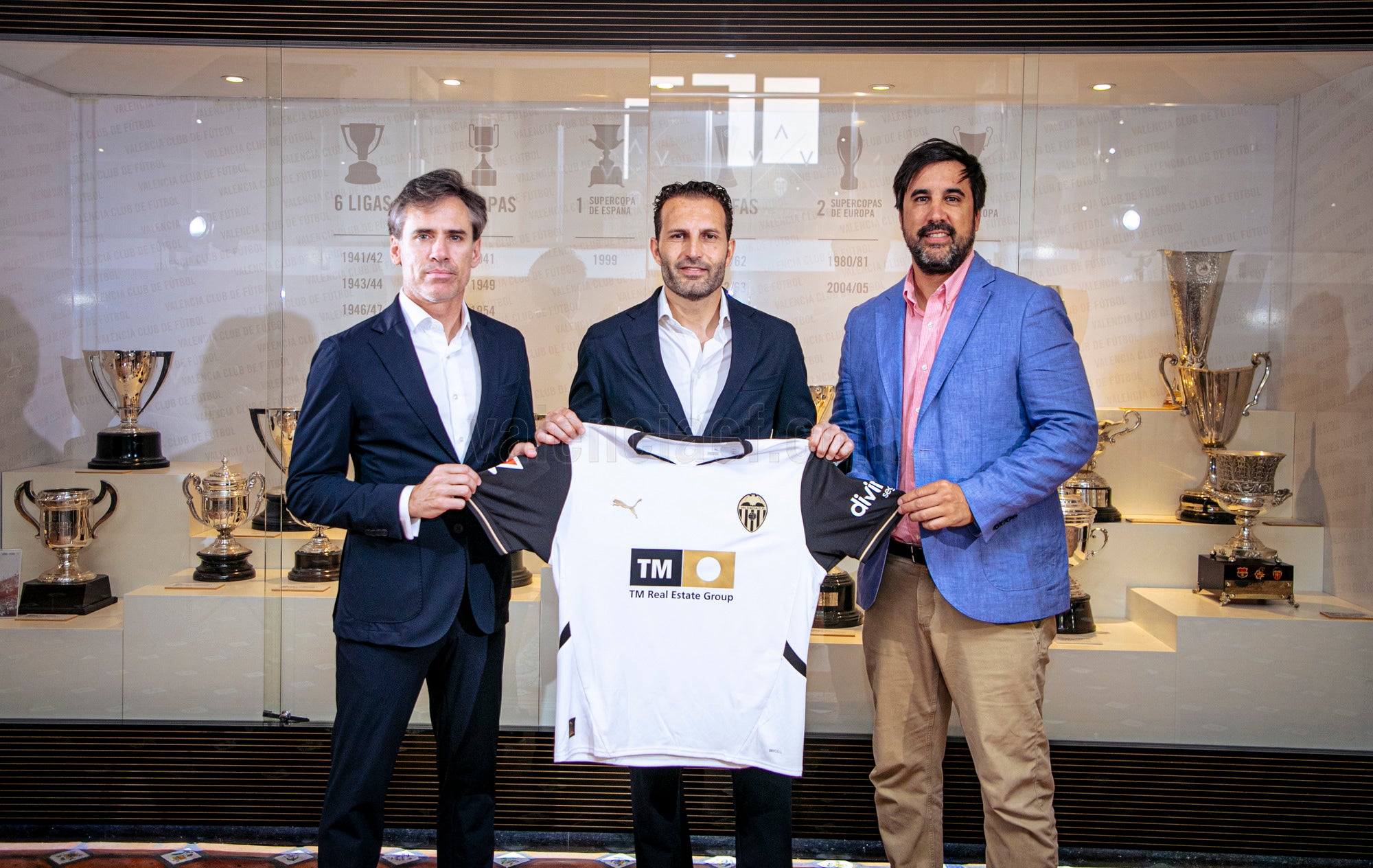 Oficial: El Valencia renueva a Baraja hasta 2026 Oficial: El Valencia renueva a Baraja hasta 2026