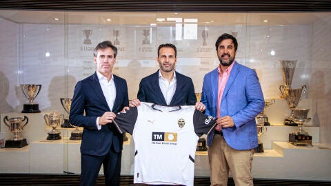 Oficial: El Valencia renueva a Baraja hasta 2026