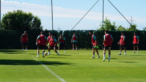 Entrenamiento del M&aacute;laga en Marbella