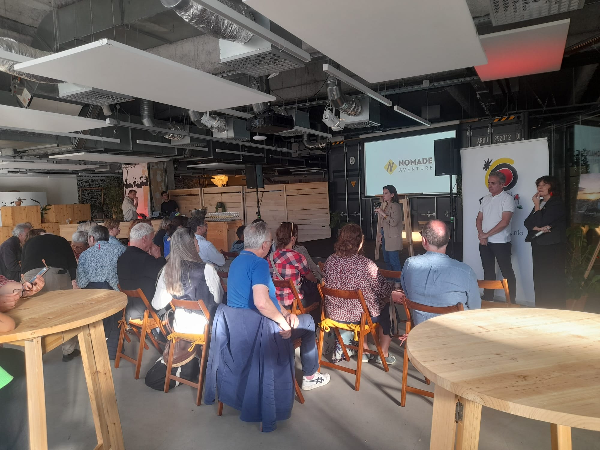 El gin y la artesanía, reclamos de Menorca en el "Pop-up Store" de Lille El gin y la artesanía, reclamos de Menorca en el "Pop-up Store" de Lille