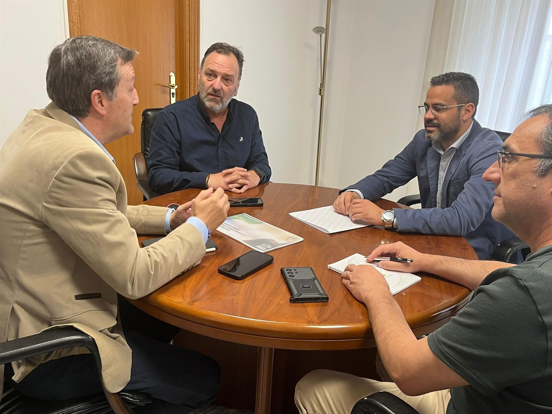 CSIF reclama a Fempex criterios comunes para las condiciones laborales de los empleados en los ayuntamientos extremeños CSIF reclama a Fempex criterios comunes para las condiciones laborales de los empleados en los ayuntamientos extremeños