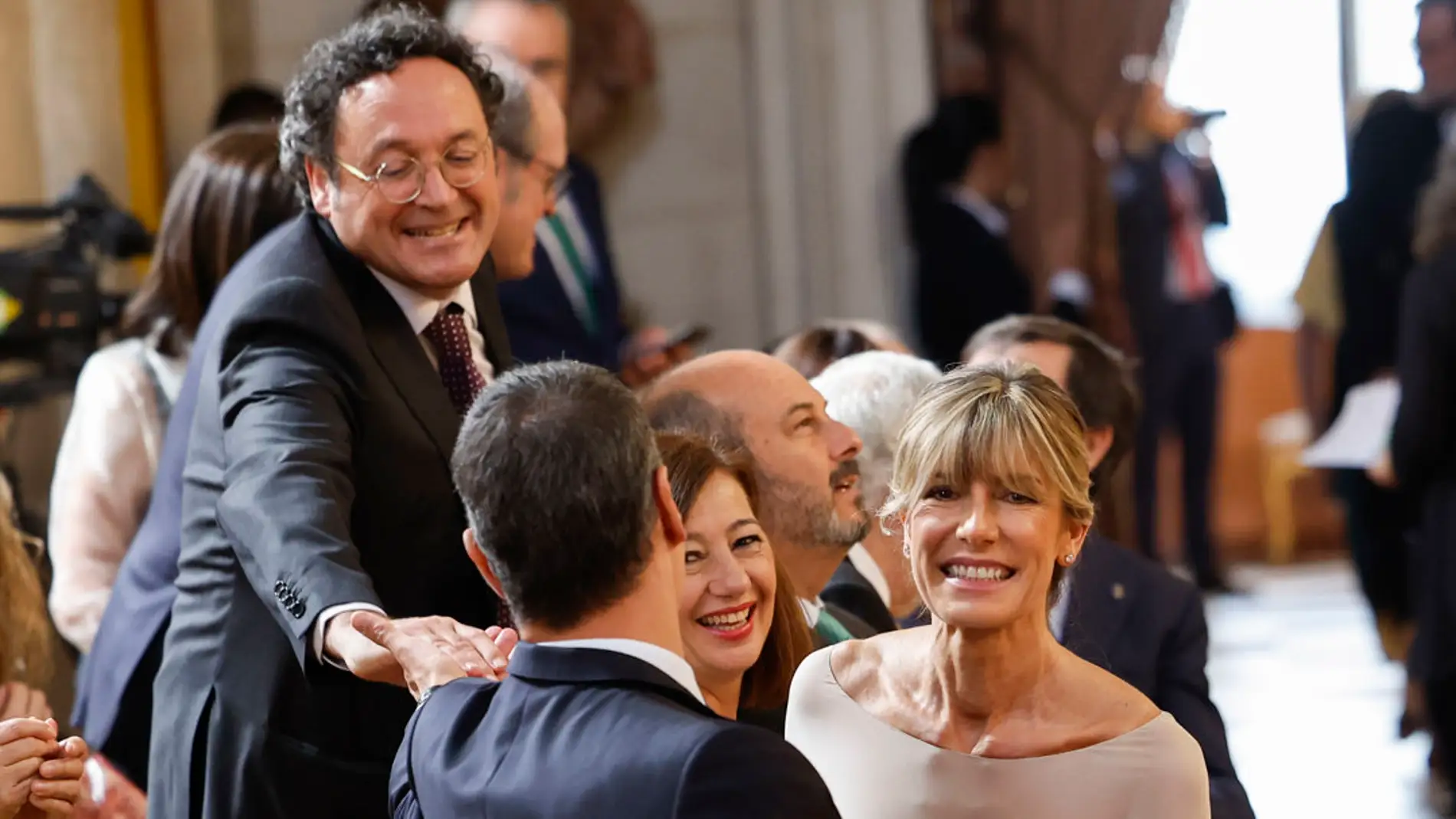 El presidente del gobierno, Pedro Sánchez (delante), su esposa, Begoña Gómez (d), el fiscal general del Estado de España, Álvaro García Ortiz/ EFE/ Chema Moya