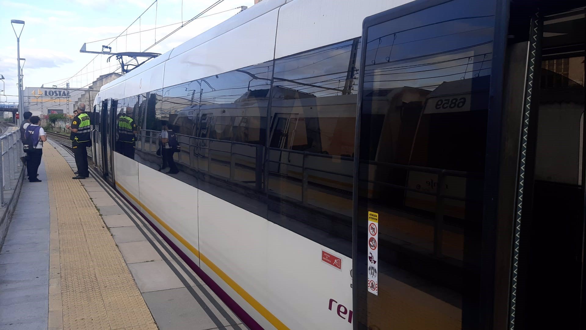Renfe programa 198 circulaciones de autobuses por las obras entre Casar de Periedo y Cabezón de la Sal Renfe programa 198 circulaciones de autobuses por las obras entre Casar de Periedo y Cabezón de la Sal