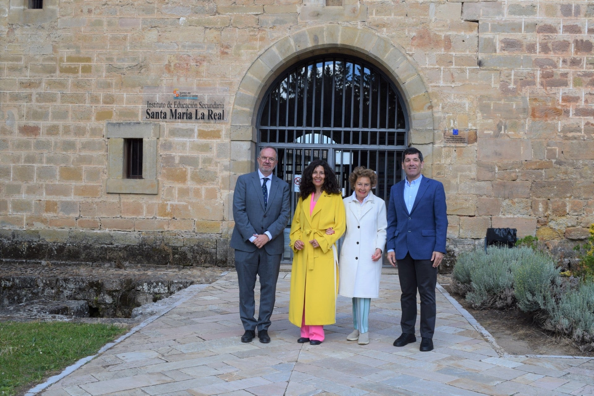 Galletas Gullón firma un nuevo acuerdo con la Fundación Santa María la Real para apoyar su actividad en la región Galletas Gullón firma un nuevo acuerdo con la Fundación Santa María la Real para apoyar su actividad en la región