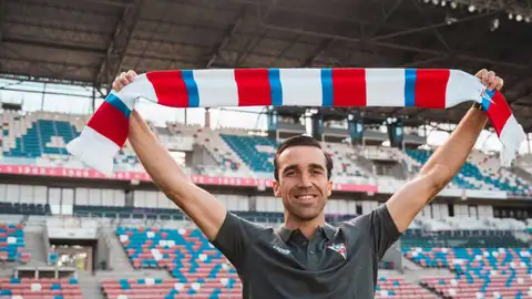 Manu Sánchez pone fin a dos años en el Castellón y se marcha traspasado al Górnik Zabrze Manu Sánchez pone fin a dos años en el Castellón y se marcha traspasado al Górnik Zabrze