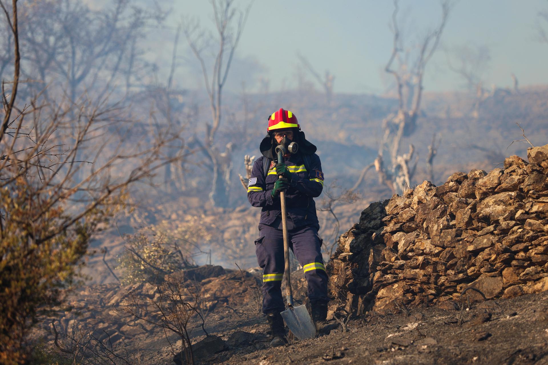 La ola de incendios continúa en Grecia y Turquía dejando decenas de heridos y varios muertos La ola de incendios continúa en Grecia y Turquía dejando decenas de heridos y varios muertos