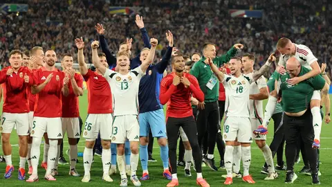La selección de Hungría celebrando su victoria ante Escocia en la Eurocopa 2024 La selección de Hungría celebrando su victoria ante Escocia en la Eurocopa 2024