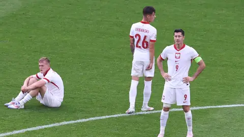 El delantero polcao Robert Lewandowski durante el partido del grupo D que han jugado Polonia y Austria en Berlín, Alemania. El delantero polcao Robert Lewandowski durante el partido del grupo D que han jugado Polonia y Austria en Berlín, Alemania.