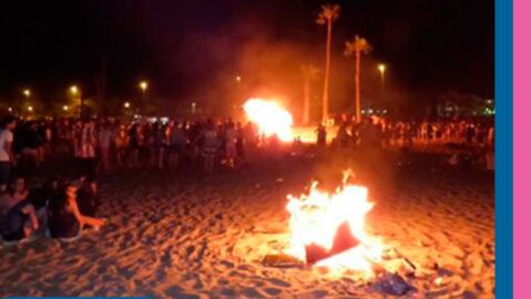 Las playas de Torrevieja repiten el &#39;lleno&#39; en la noche de hogueras de San Juan 