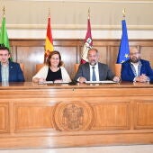 La Diputación y la UCLM firman un convenio de colaboración dotado con 50.000 euros para fomentar la docencia y la investigación en la provincia