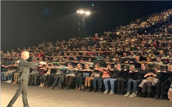 El hipnotista Toni Pons presenta su espectáculo 'Despierta' este sábado en Callosa d'en Sarrià El hipnotista Toni Pons presenta su espectáculo 'Despierta' este sábado en Callosa d'en Sarrià